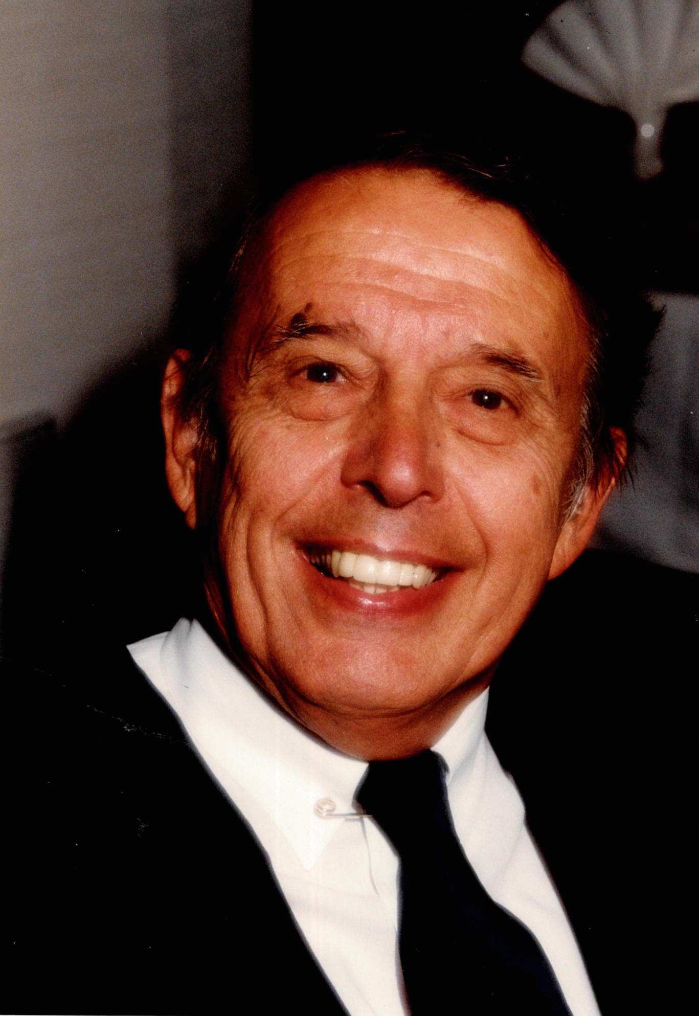 edward santos